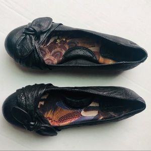BORN | Leather Flats | Size 6